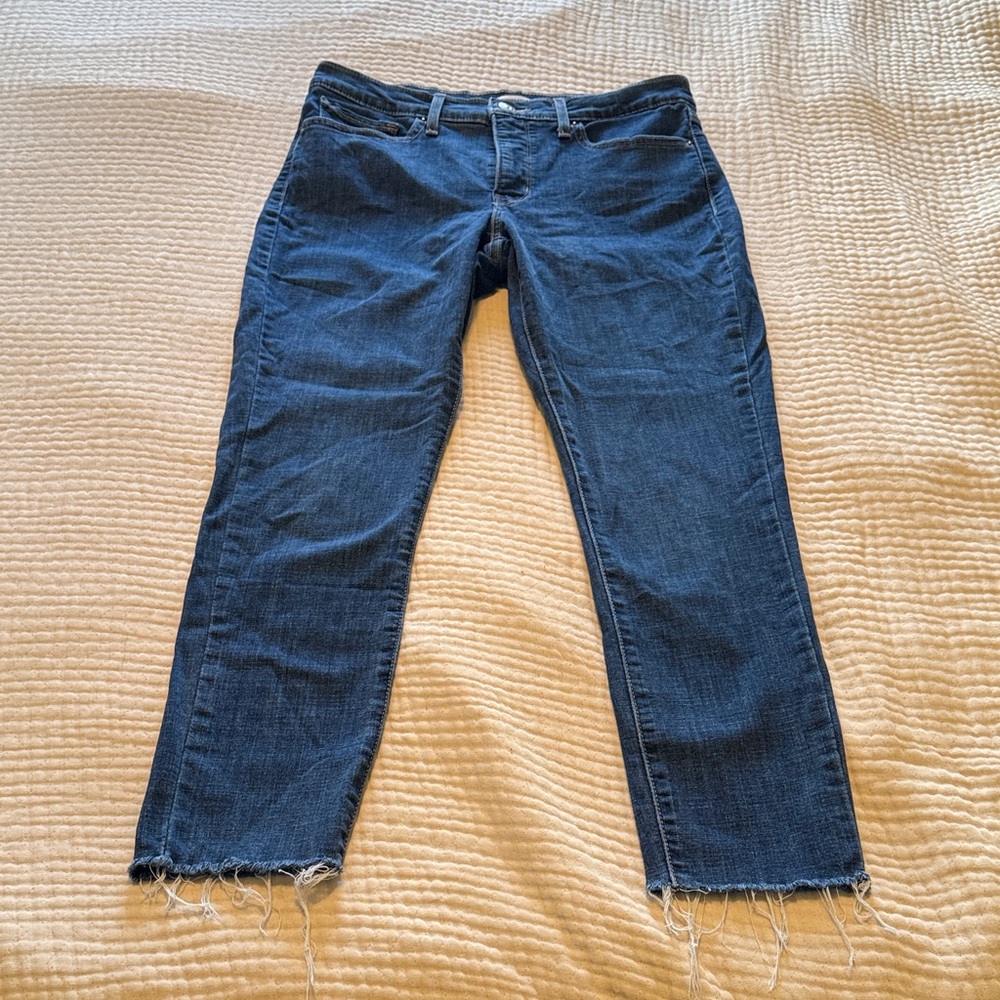 Levi’s Dark Wash Cropped 311 Shaping Skinny Jeans